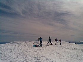 Snow Kiting - Tim &amp; Paul on top of Mt Kosciuszko 6 Sept 2008