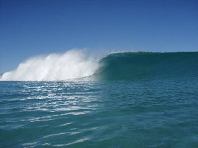 Surfing - lucky bay
