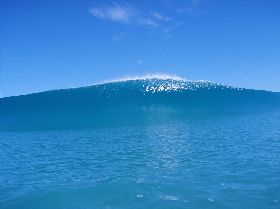 Surfing - lucky bay