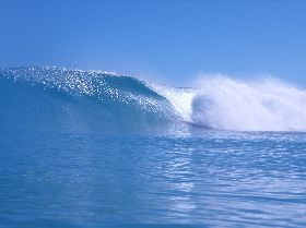 Surfing - lucky bay