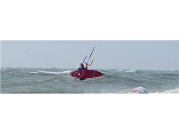 The First Ever Strapless Double Backroll. - Kitesurfing News